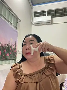 Snapshot of NDith chatting on September 18, 12:01 am NDith online show from September 18, 12:01 am