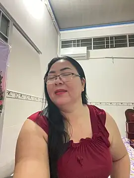 Snapshot of NDith chatting on September 20, 3:24 pm NDith online show from September 20, 3:24 pm