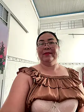 Snapshot of NDith chatting on September 22, 1:29 am NDith online show from September 22, 1:29 am