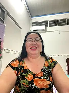 Snapshot of NDith chatting on September 22, 1:46 pm NDith online show from September 22, 1:46 pm