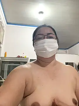 Snapshot of NDith chatting on October 5, 11:30 am NDith online show from October 5, 11:30 am