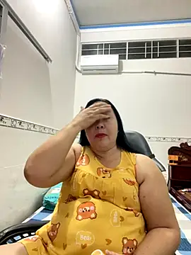 Snapshot of NDith chatting on November 26, 12:06 pm NDith online show from November 26, 12:06 pm