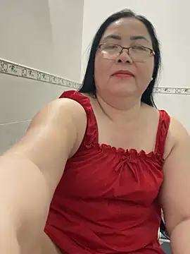 Snapshot of NDith chatting on January 10, 12:40 pm NDith online show from January 10, 12:40 pm