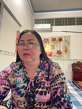 Snapshot of NDith chatting on February 28, 11:28 pm NDith online show from February 28, 11:28 pm