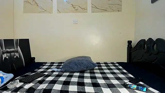 Riya xXx online show from April 13, 9:42 pm