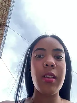 NAUGHTY LITTLE 18 online show from April 16, 9:39 pm