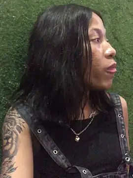 Snapshot of Kylie_Hairy_Bbc chatting on December 20, 9:50 pm Kylie Hairy Bbc online show from December 20, 9:50 pm