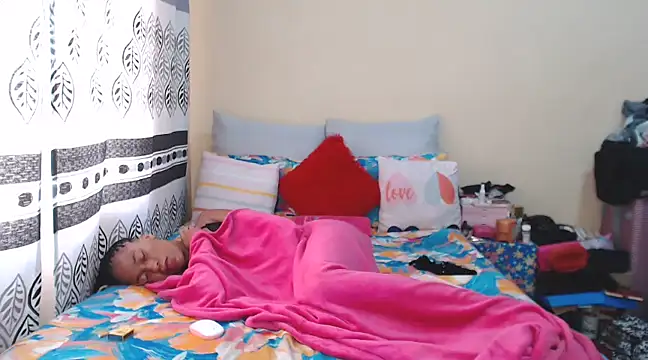 Snapshot of Kylie_Hairy_Bbc chatting on January 30, 8:01 am Kylie Hairy Bbc online show from January 30, 8:01 am