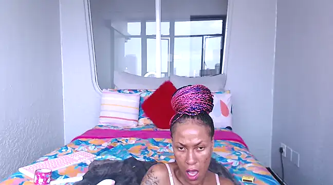 Snapshot of Kylie_Hairy_Bbc chatting on March 7, 5:40 am Kylie Hairy Bbc online show from March 7, 5:40 am