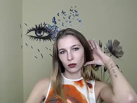 Snapshot of StrangerGi chatting on December 8, 4:18 pm StrangerGi online show from December 8, 4:18 pm