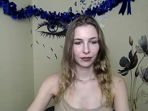 Snapshot of StrangerGi chatting on January 19, 4:04 pm StrangerGi online show from January 19, 4:04 pm