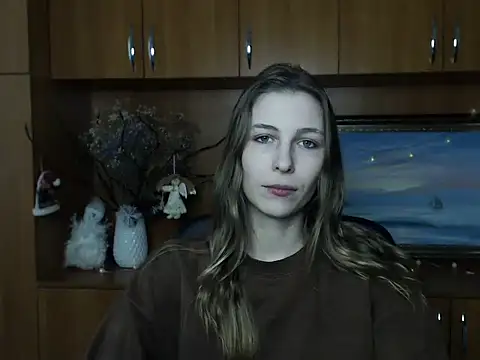 Snapshot of StrangerGi chatting on February 22, 1:02 pm StrangerGi online show from February 22, 1:02 pm