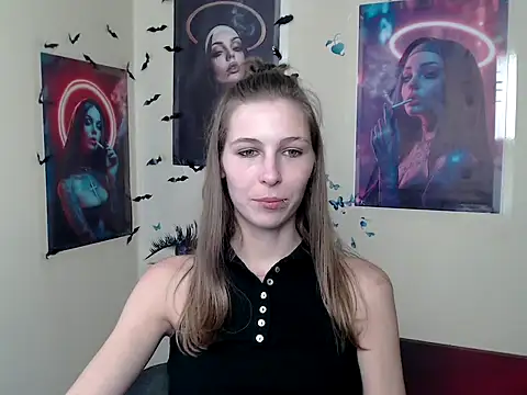 Snapshot of StrangerGi chatting on September 19, 12:06 pm StrangerGi online show from September 19, 12:06 pm