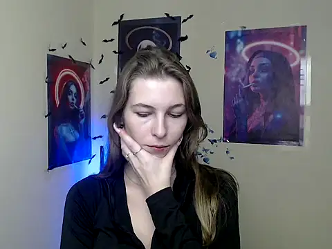 StrangerGi online show from December 4, 6:55 am