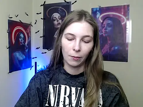 StrangerGi online show from February 13, 7:15 am