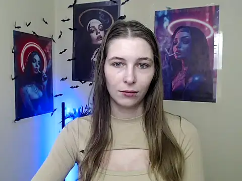 StrangerGi online show from February 14, 7:05 am