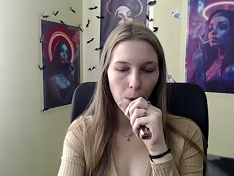 StrangerGi online show from April 16, 5:52 am