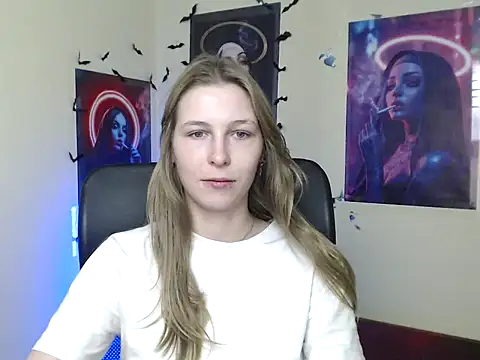 StrangerGi online show from June 5, 6:52 am