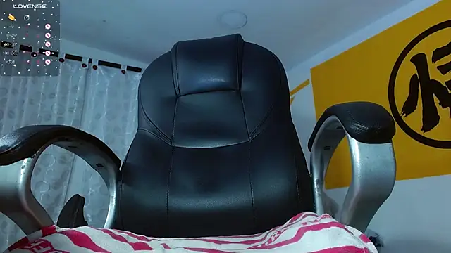 Matthew Boy  online show from February 13, 8:17 am