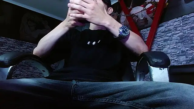 Matthew Boy  online show from March 7, 9:17 pm