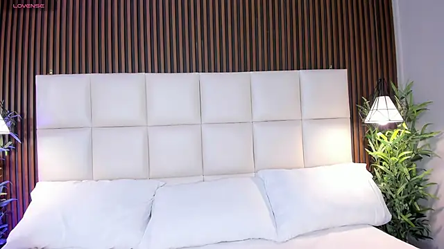 CailynBrowm online show from January 7, 4:59 am