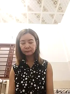 Snapshot of Sexy-ladyboobs20 chatting on November 17, 1:22 am Sexy-ladyboobs20 online show from November 17, 1:22 am