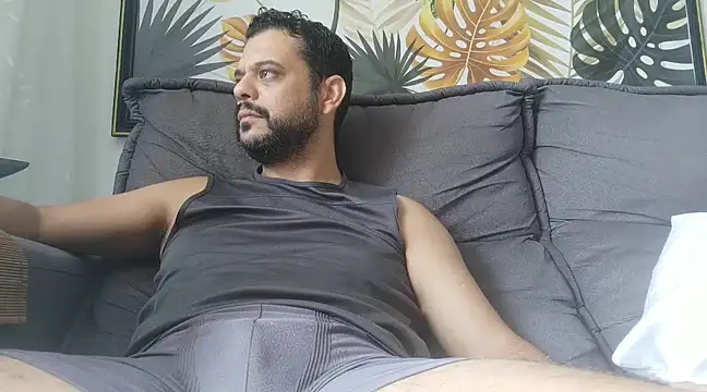 HornyBeachBoyBR online show from January 27, 2:02 pm