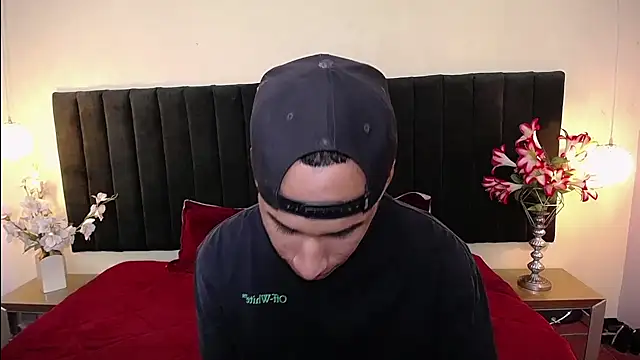 Snapshot of soft_attraction chatting on November 14, 7:56 pm soft attraction online show from November 14, 7:56 pm