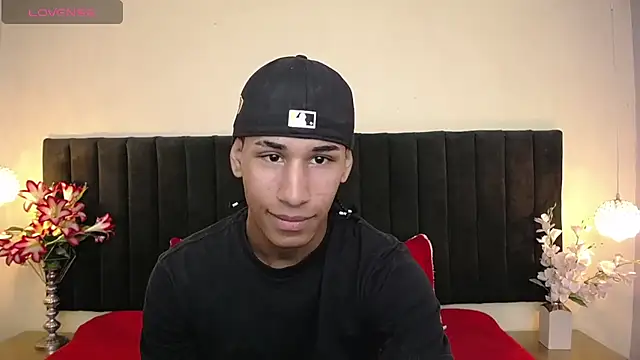 soft attraction online show from March 21, 8:23 pm