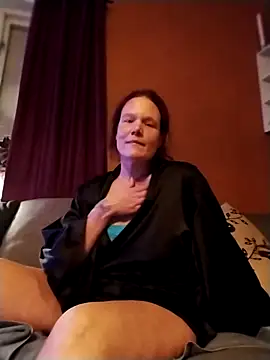 Snapshot of Milfen_7 chatting on October 24, 6:15 pm Milfen 7 online show from October 24, 6:15 pm