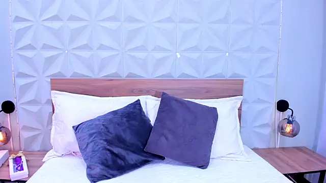 Stacey white  online show from November 26, 7:59 pm