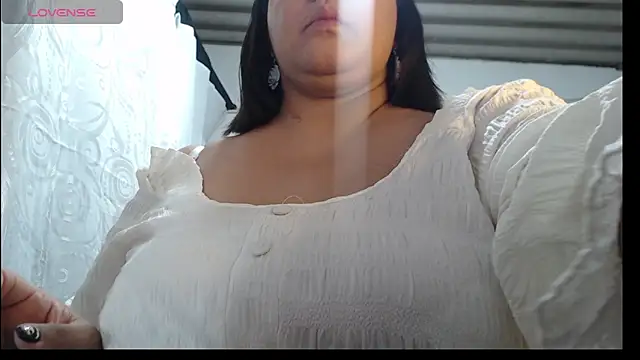 mia donatto369 online show from November 7, 12:10 am