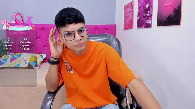 Noha scott online show from October 11, 11:03 pm