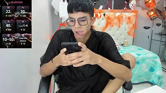 Noha scott online show from October 22, 11:37 pm