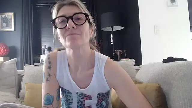 godinflower online show from March 6, 12:45 pm