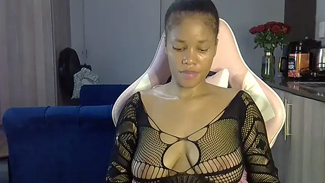 Snapshot of Sexylisa670 chatting on February 19, 8:38 pm Sexylisa670 online show from February 19, 8:38 pm