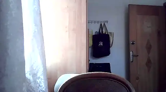 findagirlfriend online show from February 18, 9:32 am