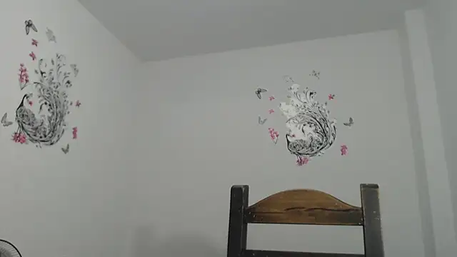 Snapshot of BustyAmanda chatting on January 3, 2:19 pm BustyAmanda online show from January 3, 2:19 pm