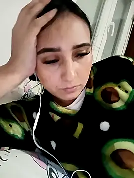 Snapshot of Juanamd1 chatting on December 4, 11:30 am Juanamd1 online show from December 4, 11:30 am