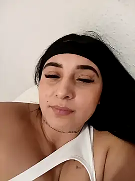 Snapshot of Juanamd1 chatting on December 21, 12:06 pm Juanamd1 online show from December 21, 12:06 pm