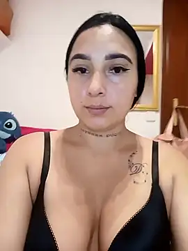 Snapshot of Juanamd1 chatting on January 16, 8:33 am Juanamd1 online show from January 16, 8:33 am