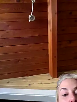 AshleyDiamonds1 online show from April 18, 4:55 pm