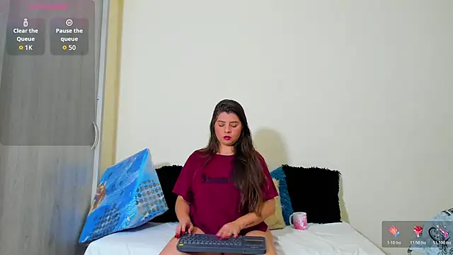 ValeryJohanson  online show from December 19, 11:23 pm