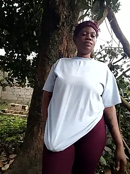 Snapshot of Broan_me chatting on January 13, 5:46 am Broan me online show from January 13, 5:46 am