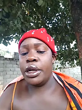 Snapshot of Broan_me chatting on February 20, 5:37 am Broan me online show from February 20, 5:37 am