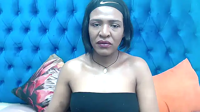 SpicyQueenxxxx online show from March 13, 5:25 am