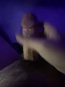 Snapshot of bigdickturk11 chatting on November 24, 12:43 am bigdickturk11 online show from November 24, 12:43 am