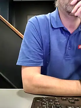 Snapshot of JulianJ50 chatting on December 5, 8:49 pm JulianJ50 online show from December 5, 8:49 pm