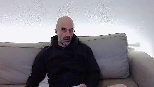 newsimo74 online show from February 16, 5:04 am
