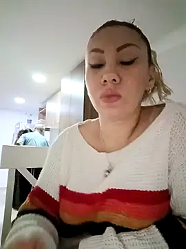 Snapshot of coral_smitth chatting on October 8, 7:00 pm coral smitth online show from October 8, 7:00 pm